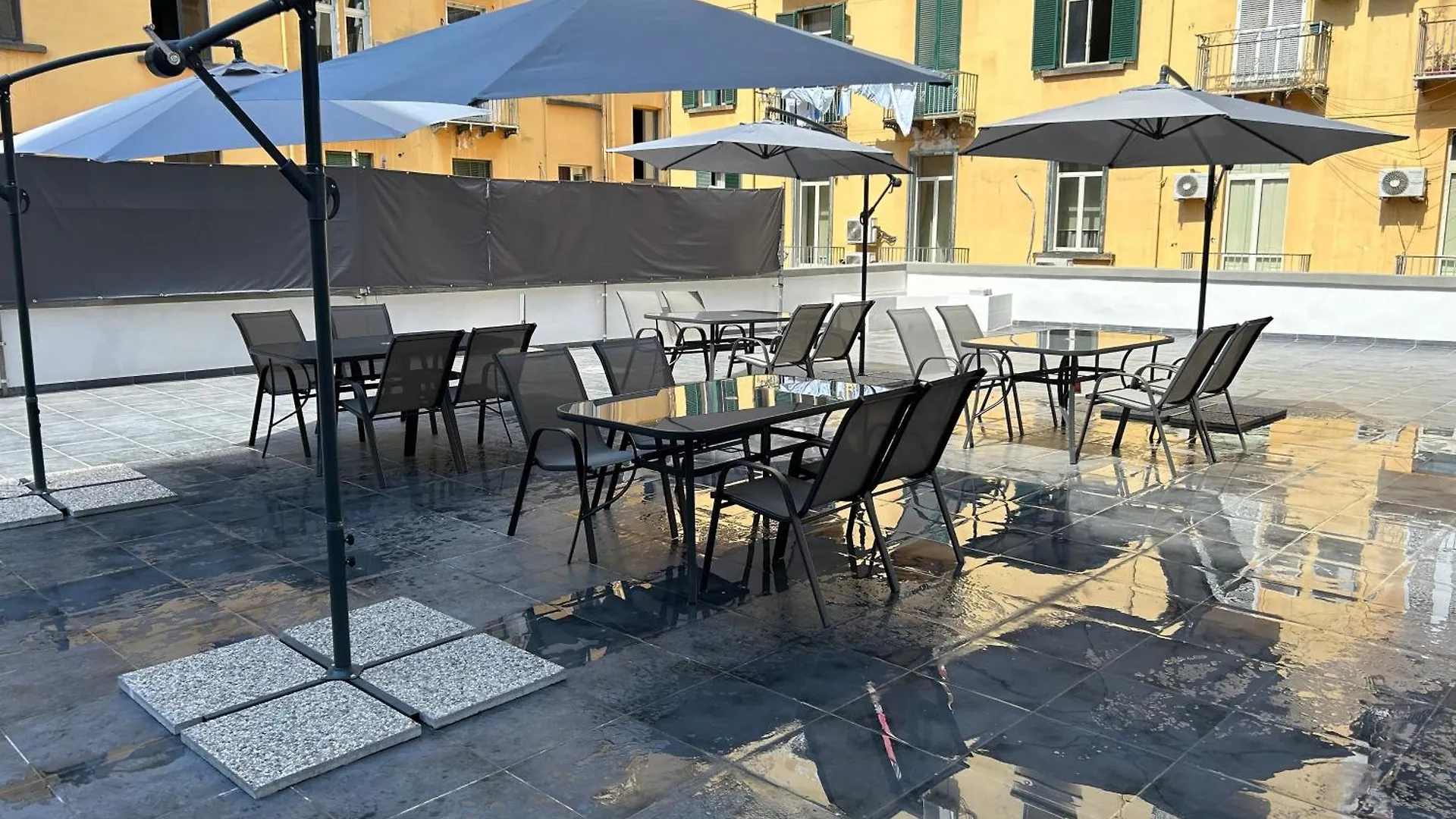 Enjoy Rooms Napoli Affittacamere